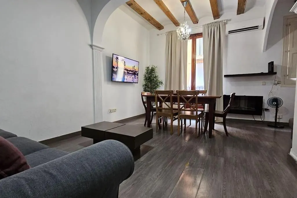 Romantic 19Th Century Apartment Barcelona